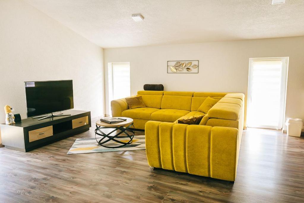 Apartmany Pri Jaskyni - บิสตรา ภายนอก รูปภาพ